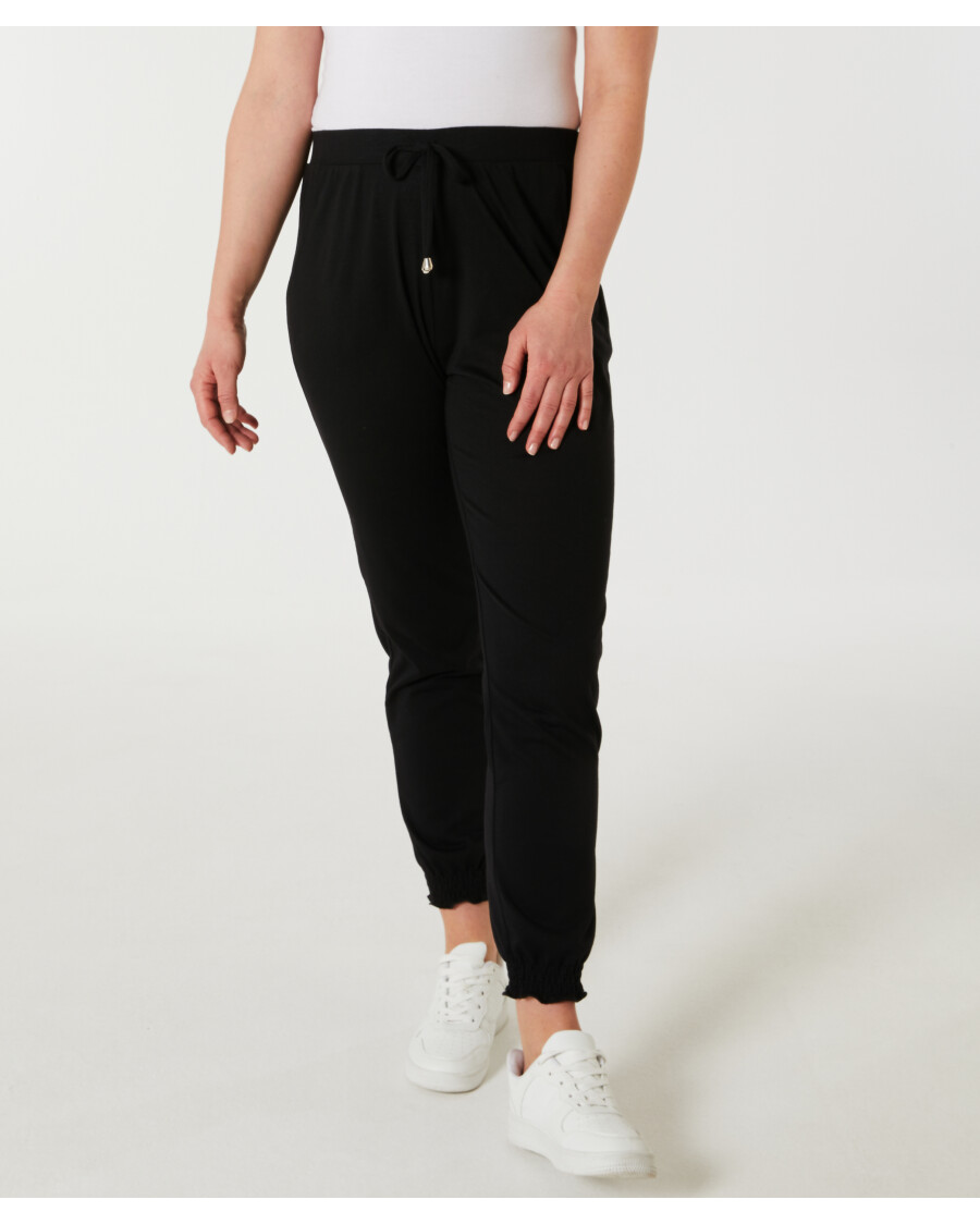 Pull-on-Hose in Schwarz