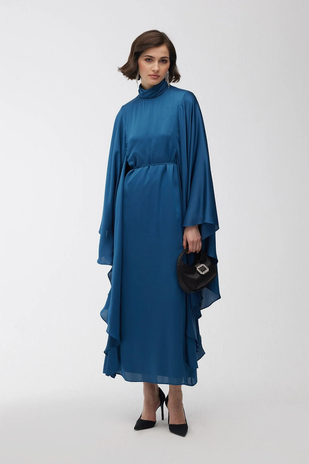 Manuka  Satin-Cape-Abendkleid Petrol
