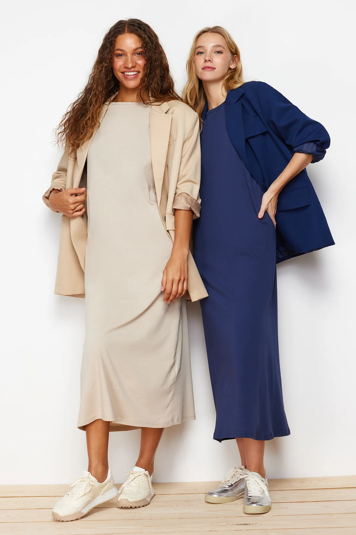 Trendyol Modest  Marineblau-Nerz, 2er-Pack Kleid mit Strickfutter aus 100 % Baumwolle TCTAW22UK0110