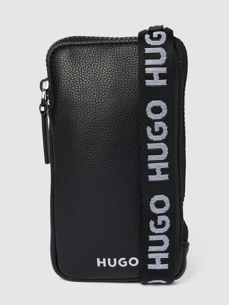 Handytasche mit Label-Print in schwarz