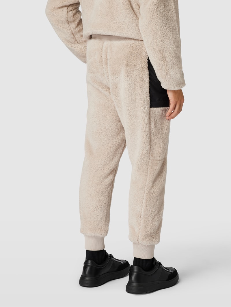 Sweatpants mit Teddyfell in beige