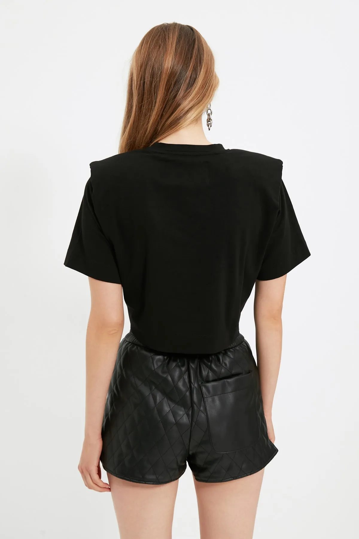 Trendyol Collection  X Sagaza Studio Schwarzes Strick-T-Shirt mit Slogan TPRAW22TS0214