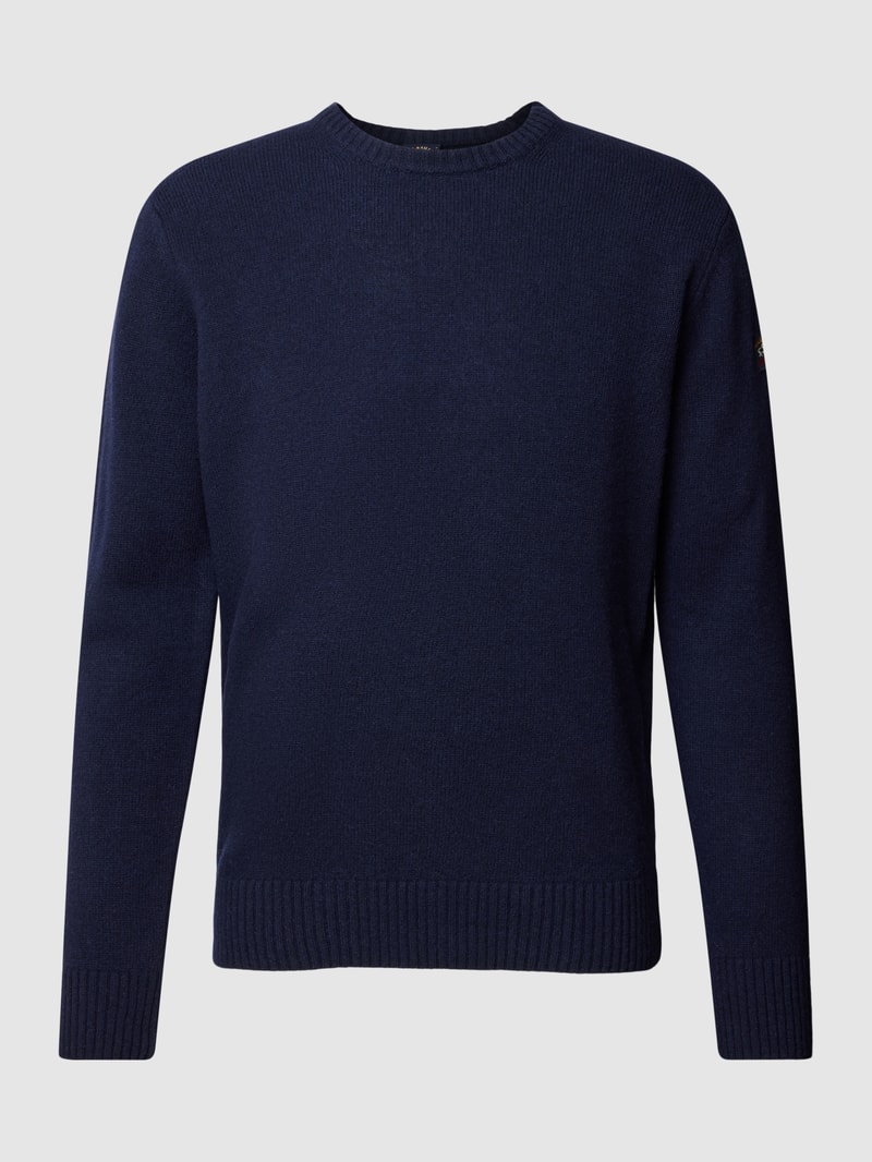 Strickpullover mit Label-Patch in marineblau