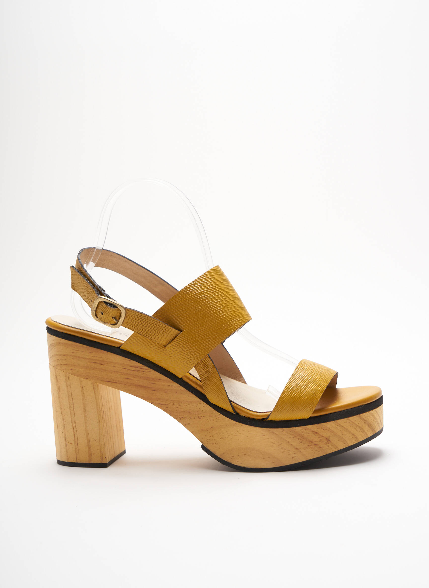Marcela Yil Sandales Nu Pieds Femme couleur jaune
