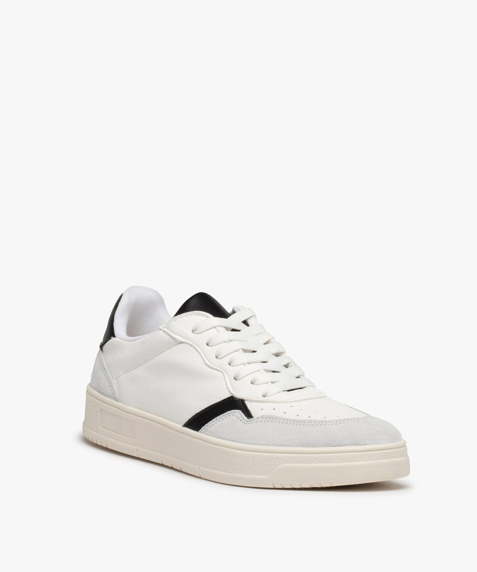 Baskets homme à lacets et détails contrastés style retro blanc | GEMO