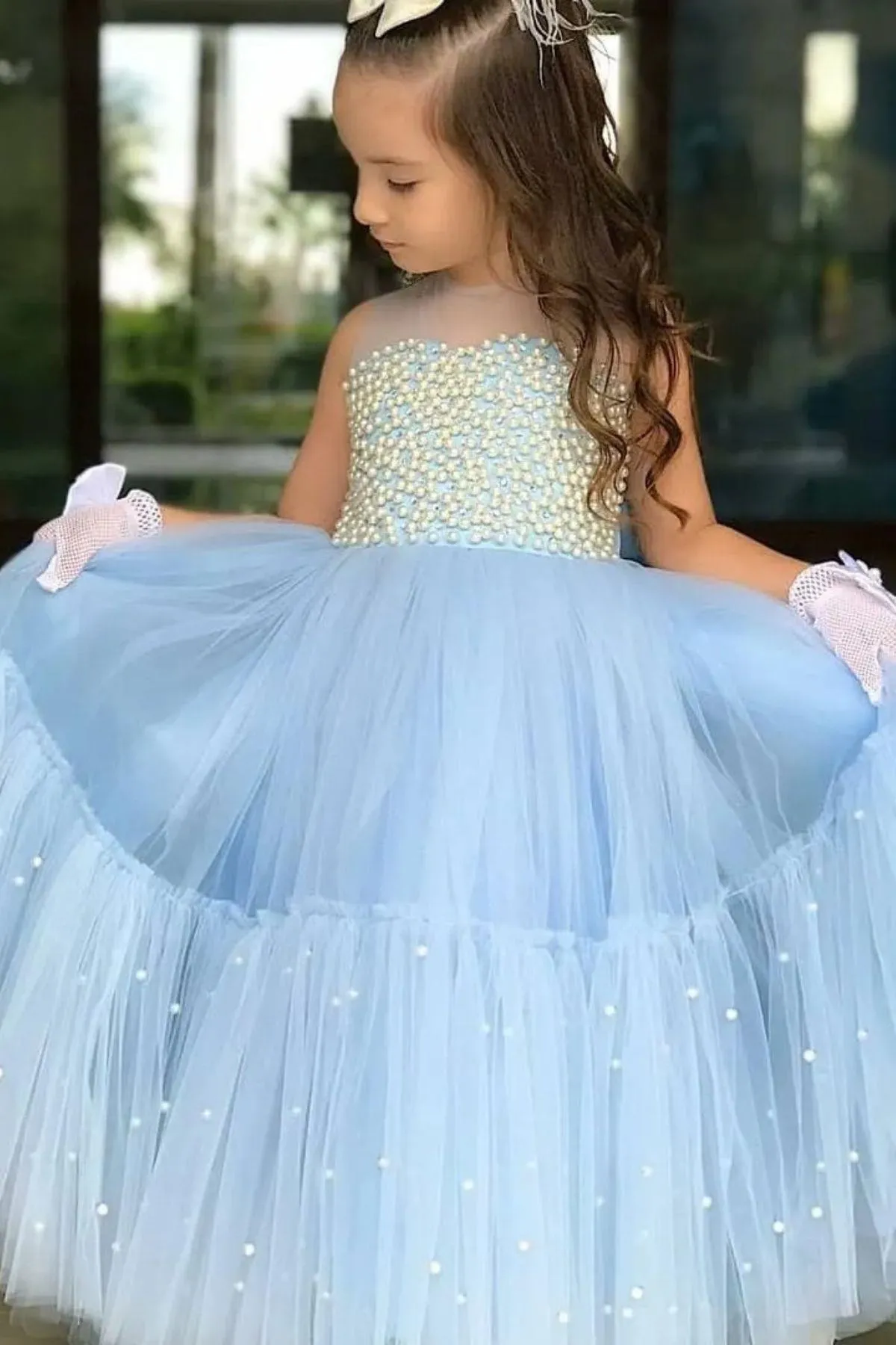 Riccotarz  Blaues Abendkleid für Mädchen mit transparentem Kragen und Perlendetail