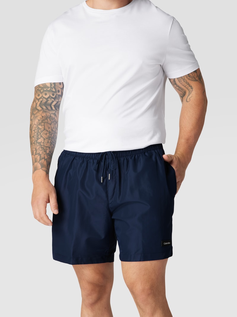 PLUS SIZE Badehose mit Label-Patch in royalblau