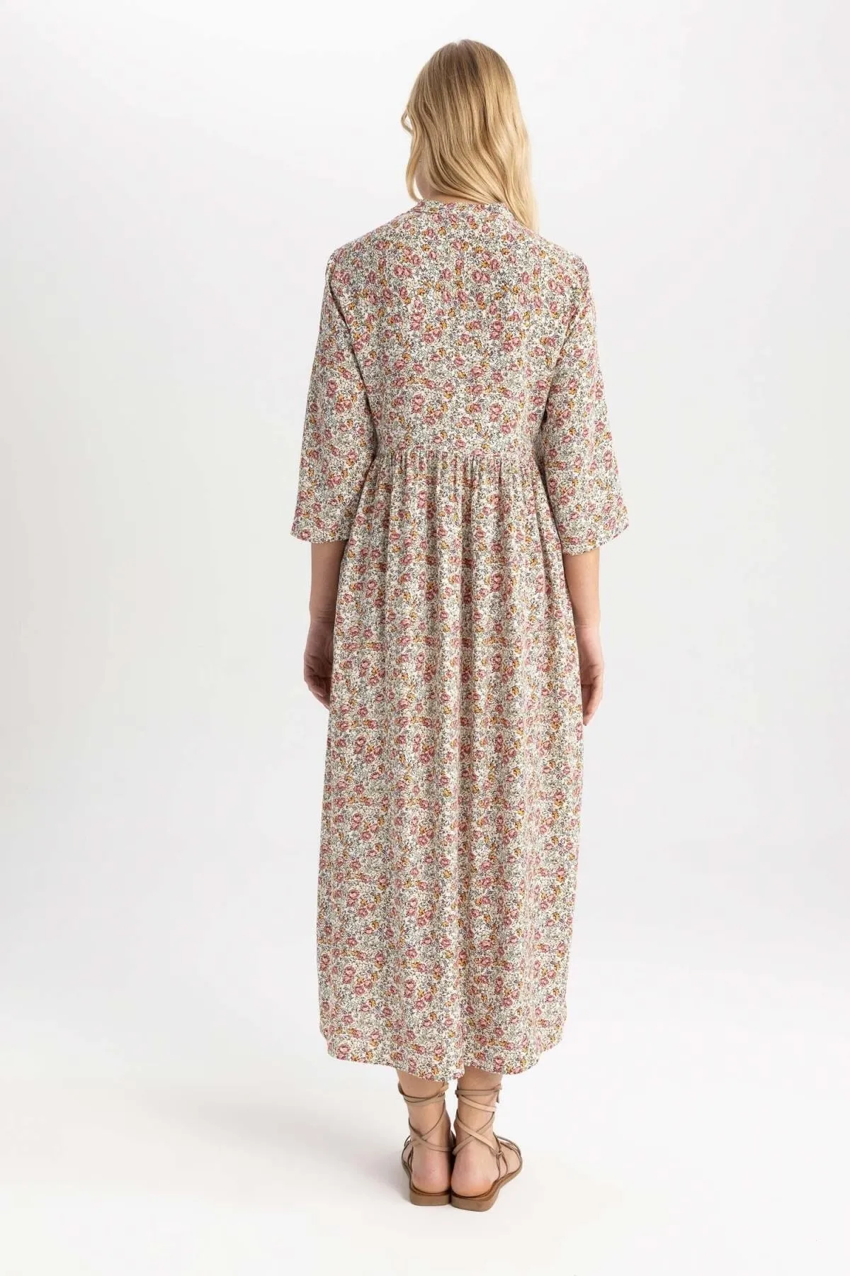 DeFacto  Prächtiges Midi-Kurzarmkleid mit Kragen