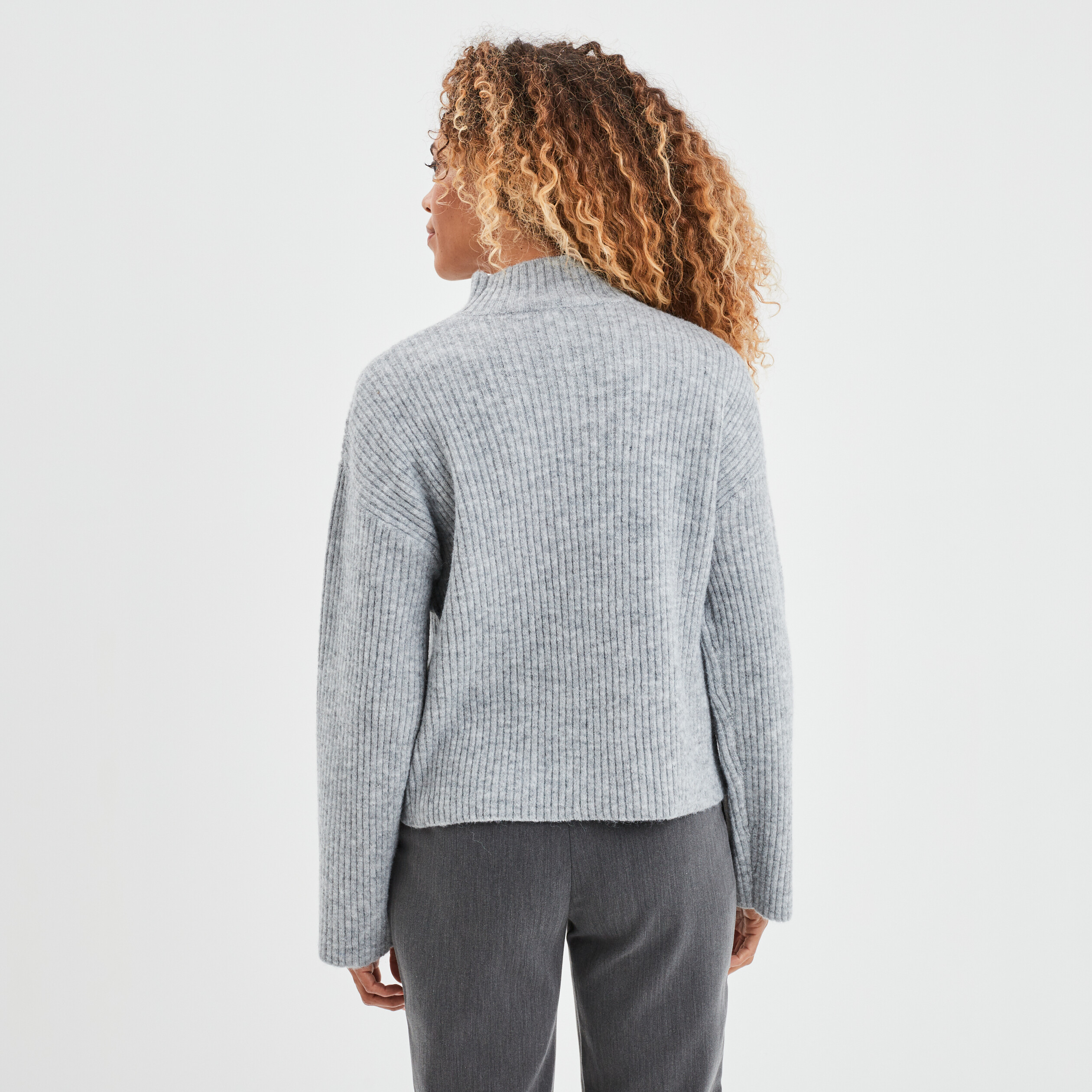 Pull côtelé col montant manches longues gris clair femme | La Halle
