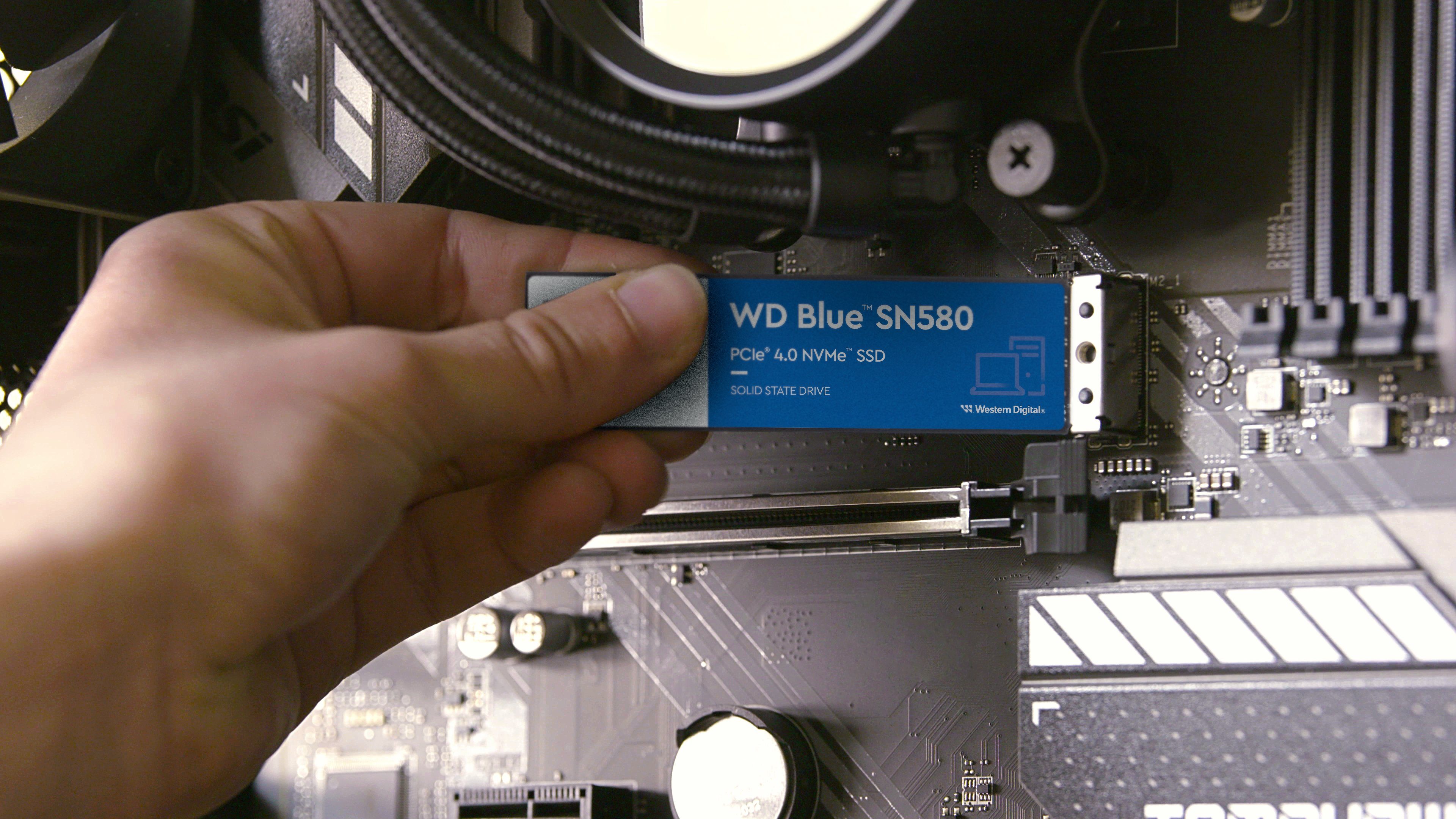 Western Digital WD Blue™ SN580 NVMe™ interne SSD (1 TB) 4150 MB/S Lesegeschwindigkeit, 4150 MB/S Schreibgeschwindigkeit