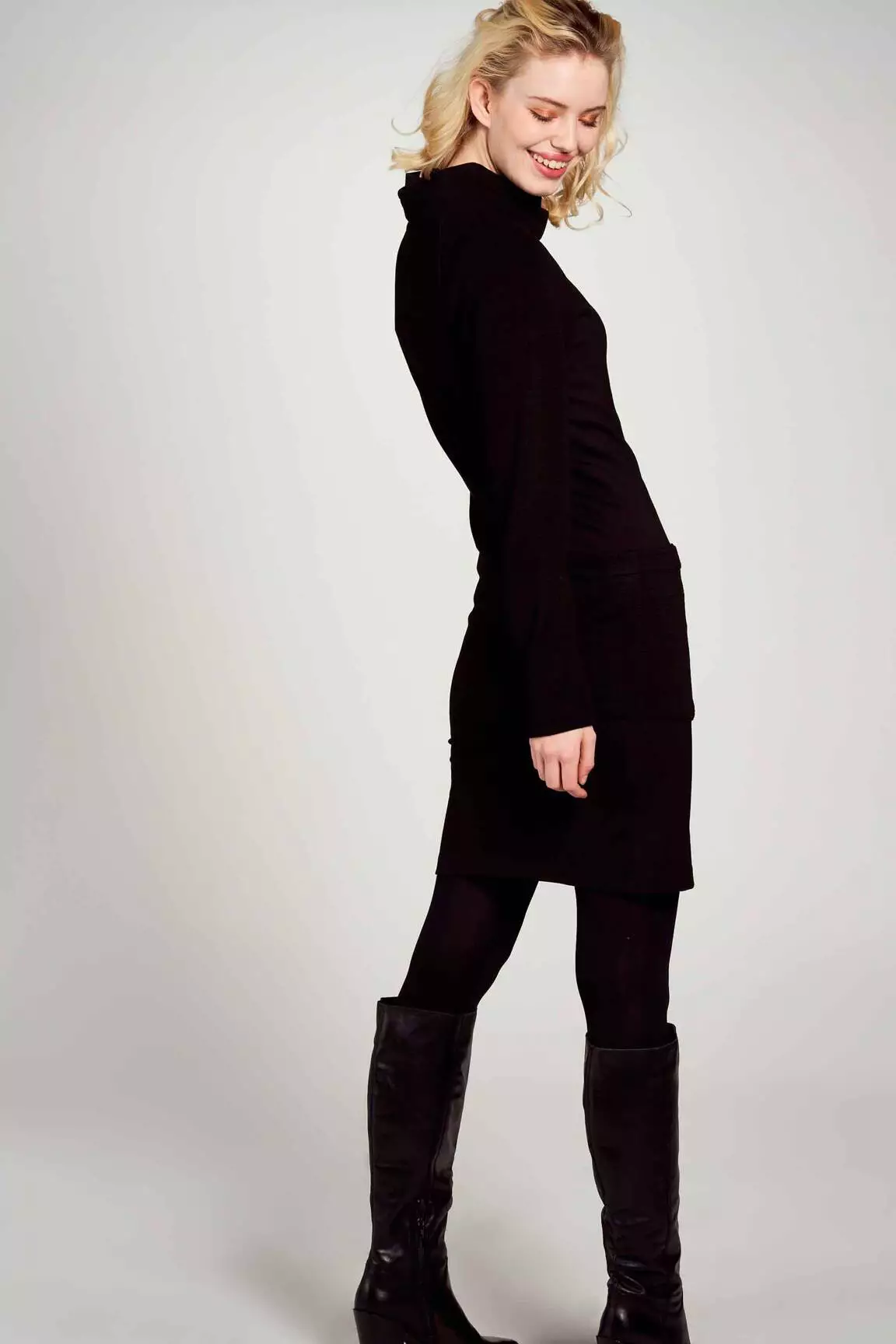 Nu Robes Mi Longues Femme couleur noir