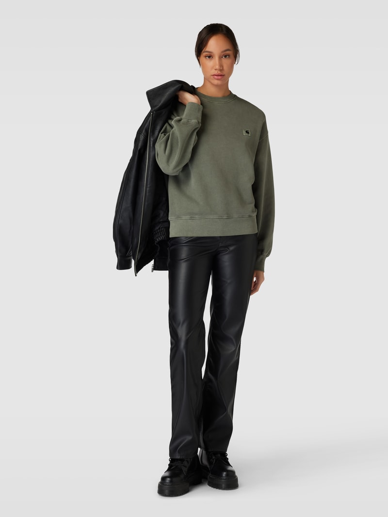 Sweatshirt mit Label-Patch Modell 'NELSON' in olivgrün