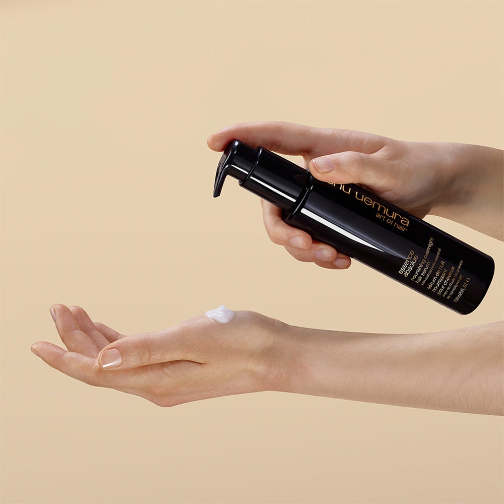 Shu Uemura Essence Absolue Nachtserum 150 ml