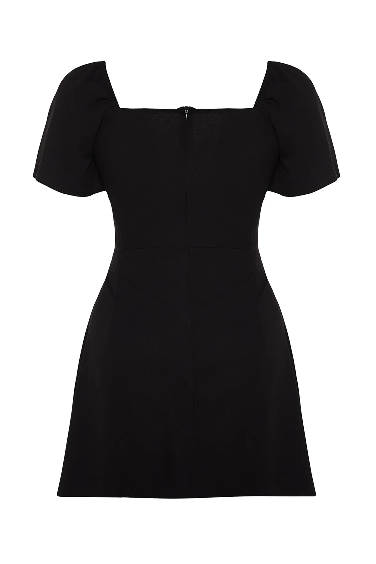 Trendyol Curve  Schwarzes, gewebtes Kleid mit Raffungen und Ausschnitten TBSSS22EL00012