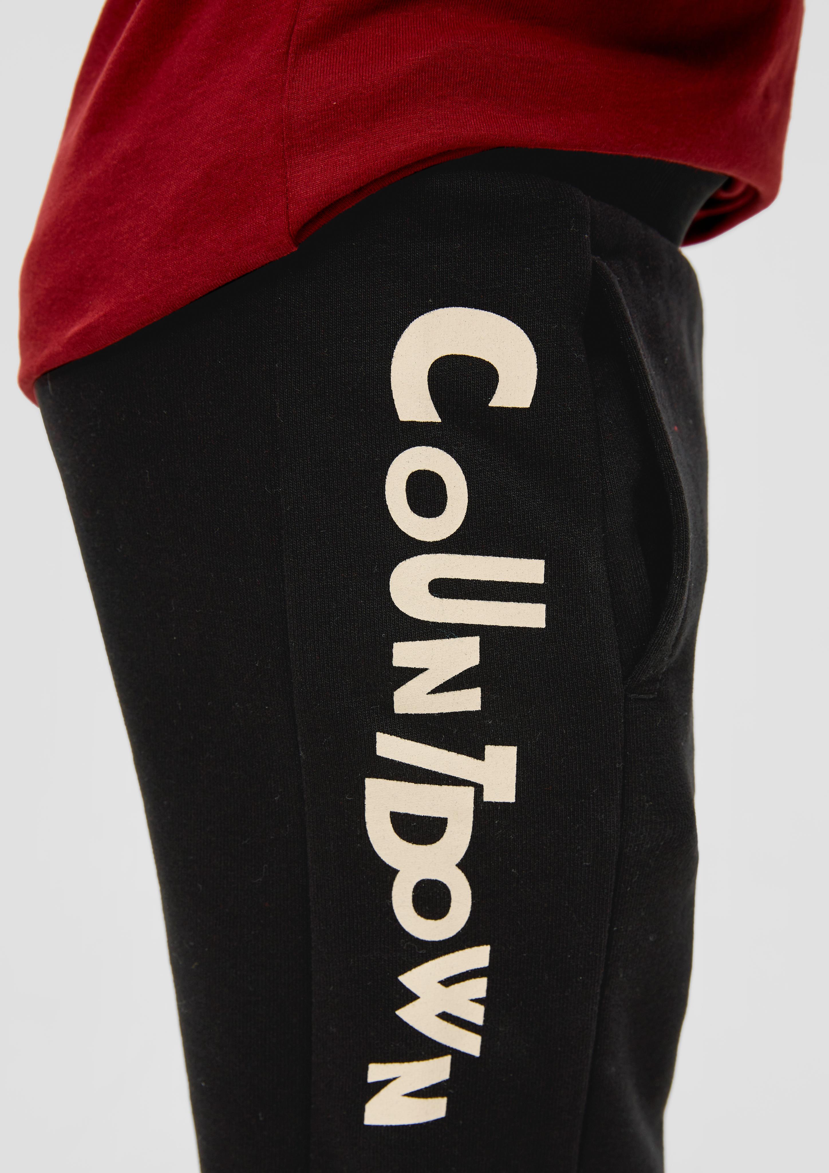 Loose: Jogginghose mit seitlichem Schriftprint  2137517-9999