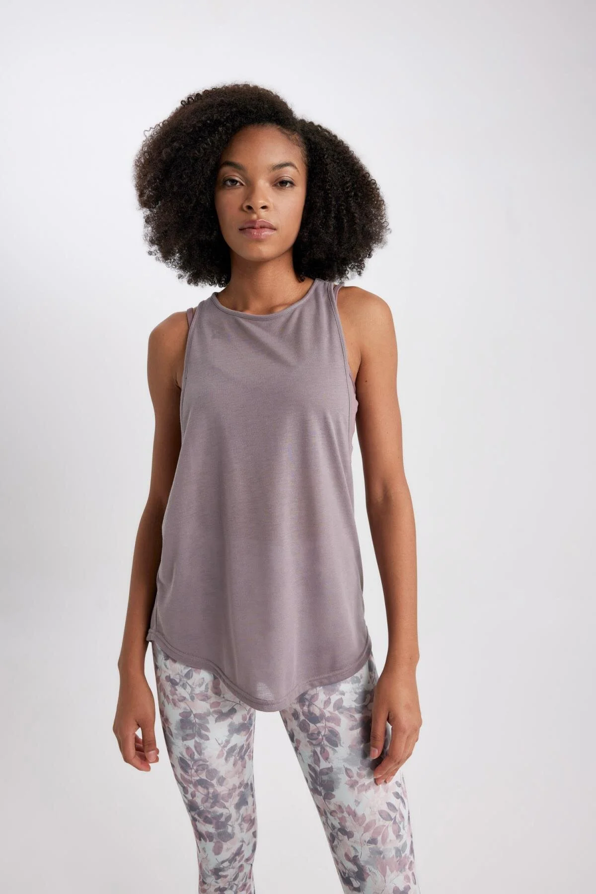 DeFacto  Defactofit Comfort Fit Crew Neck Athlete Z6759az23sp
