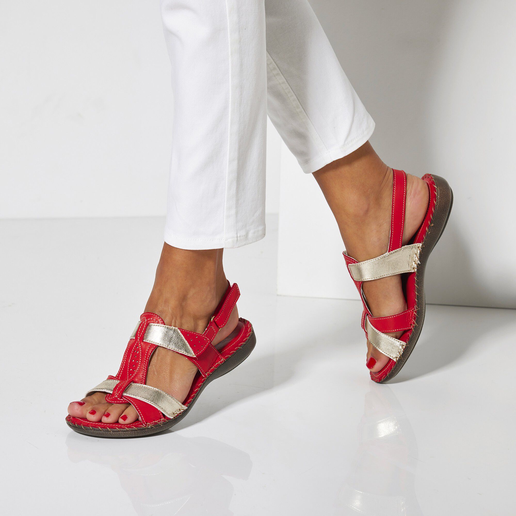 Sandales bicolores en cuir extra souple