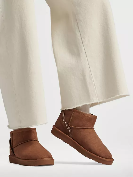 Graceland Boots