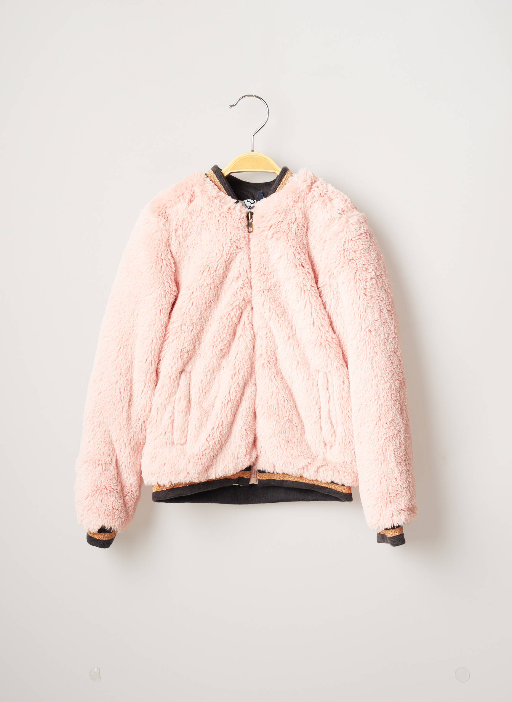 3 Pommes Fourrures 1 Fille couleur rose