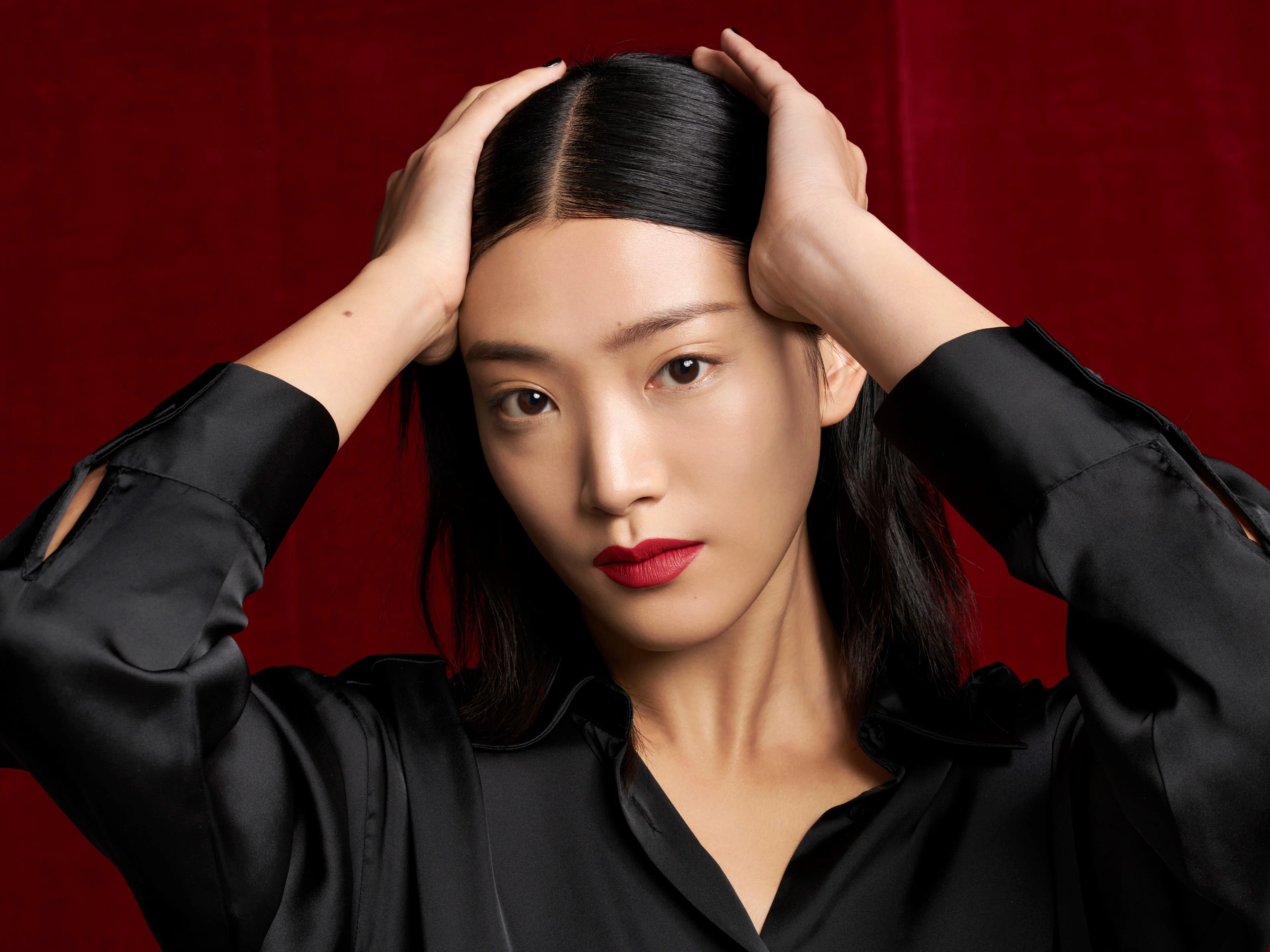 Rouge Pur Couture The Slim Velvet Radical Lipstick - Matt leppestift, Leppestift