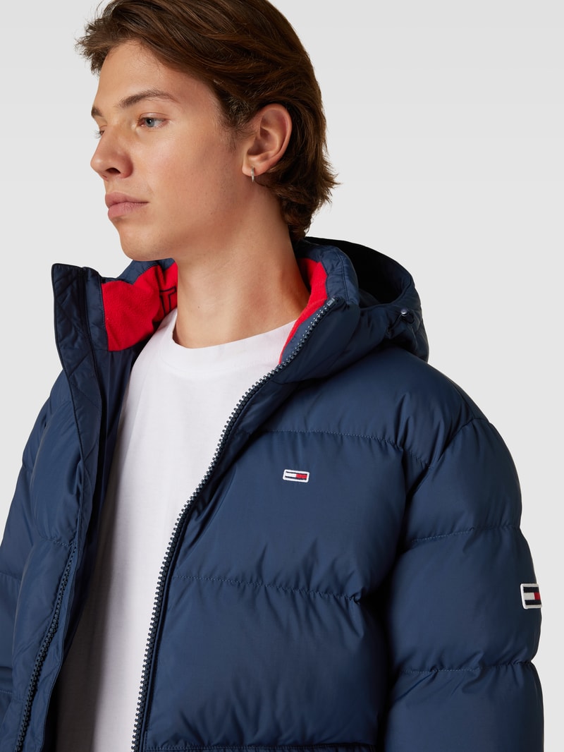 Steppjacke mit Kapuze Modell 'ESSENTIAL' in dunkelblau