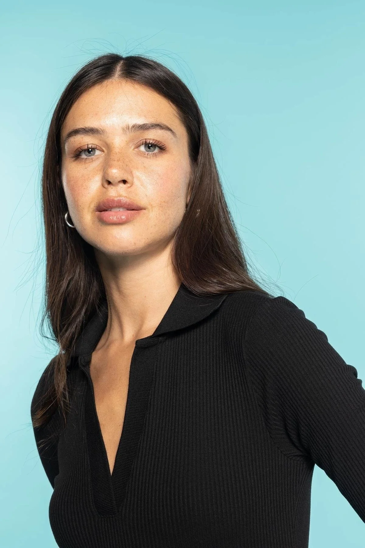 DeFacto  Figurbetontes, geripptes Camisole-Midi-Kurzarmkleid mit Polo-Ausschnitt