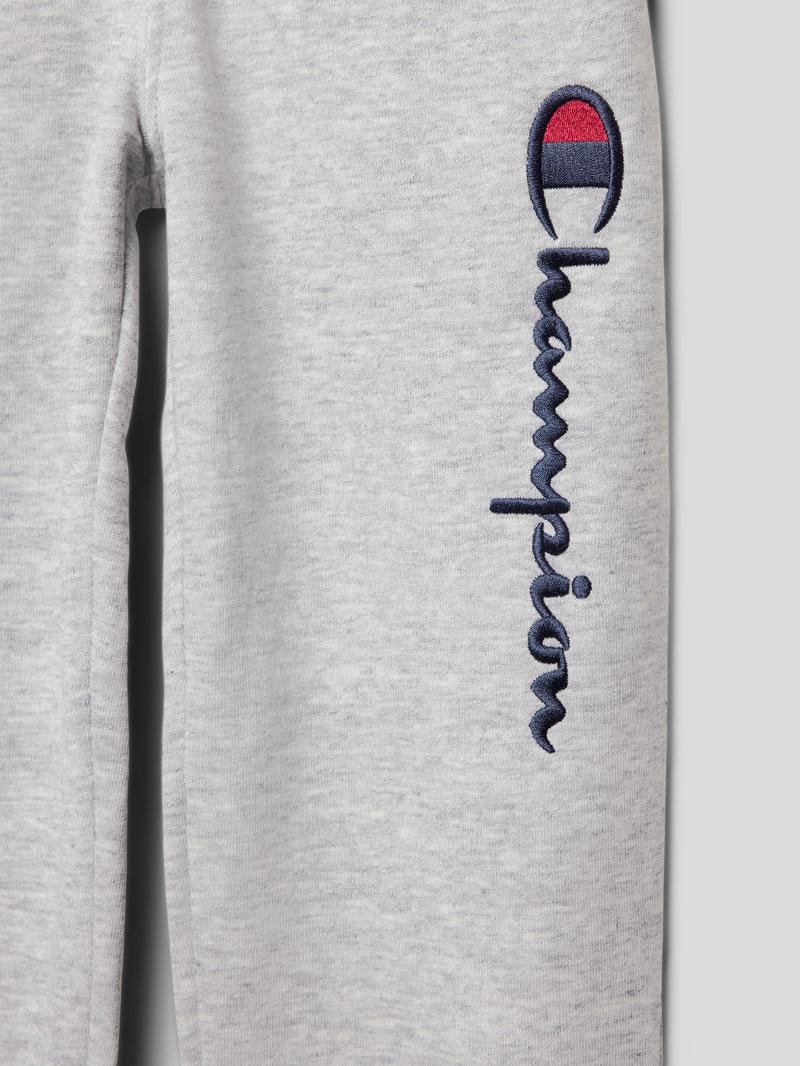 Sweatpants mit Label-Stitching in mittelgrau meliert