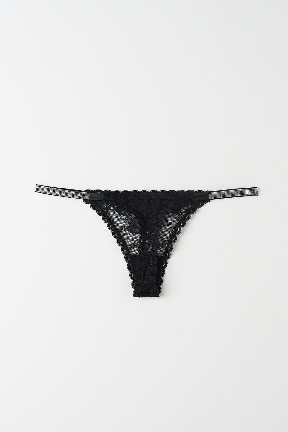 Chrissy lace thong