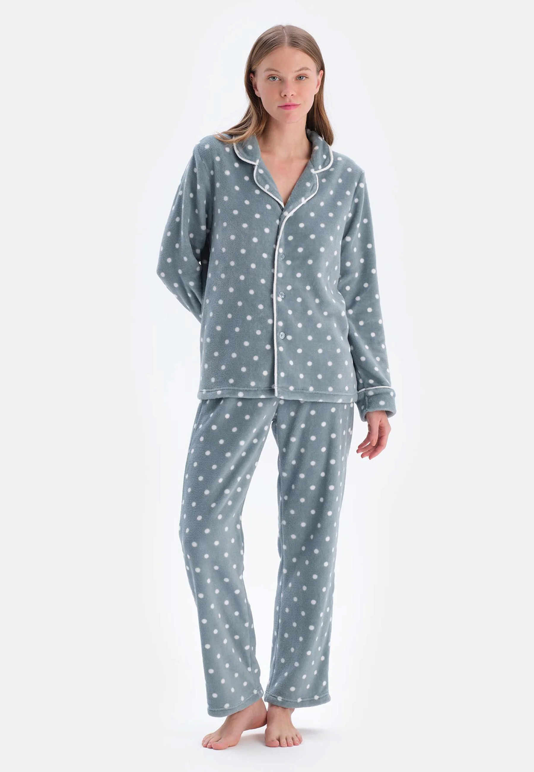 CONJUNTO REGULAR DAGI DE LUNARES CON CUELLO DE MANGA LARGA - Pijama