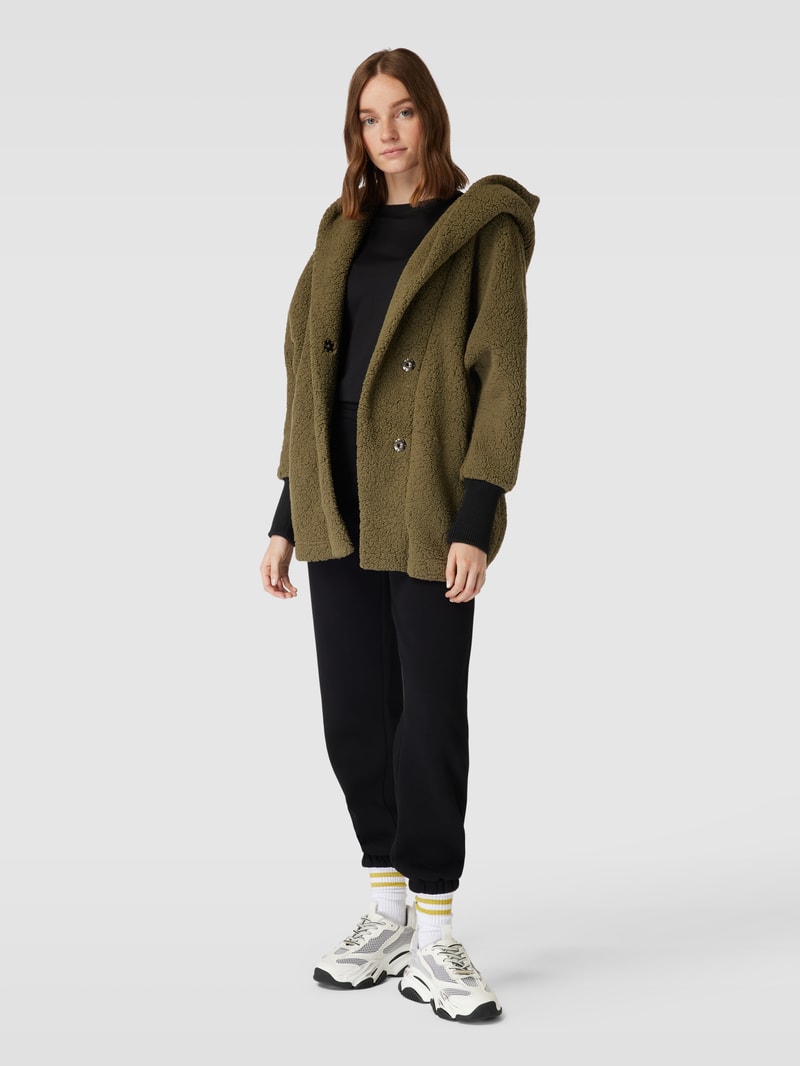 Jacke aus Teddyfell Modell 'CUDDLE' in olivgrün