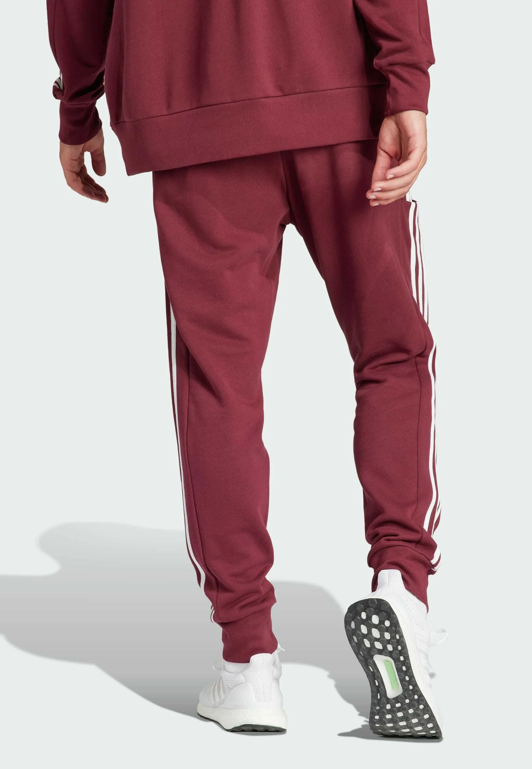 adidas Sportswear ESSENTIALS TAPERED CUFFED 3-STRIPES - Pantalón deportivo