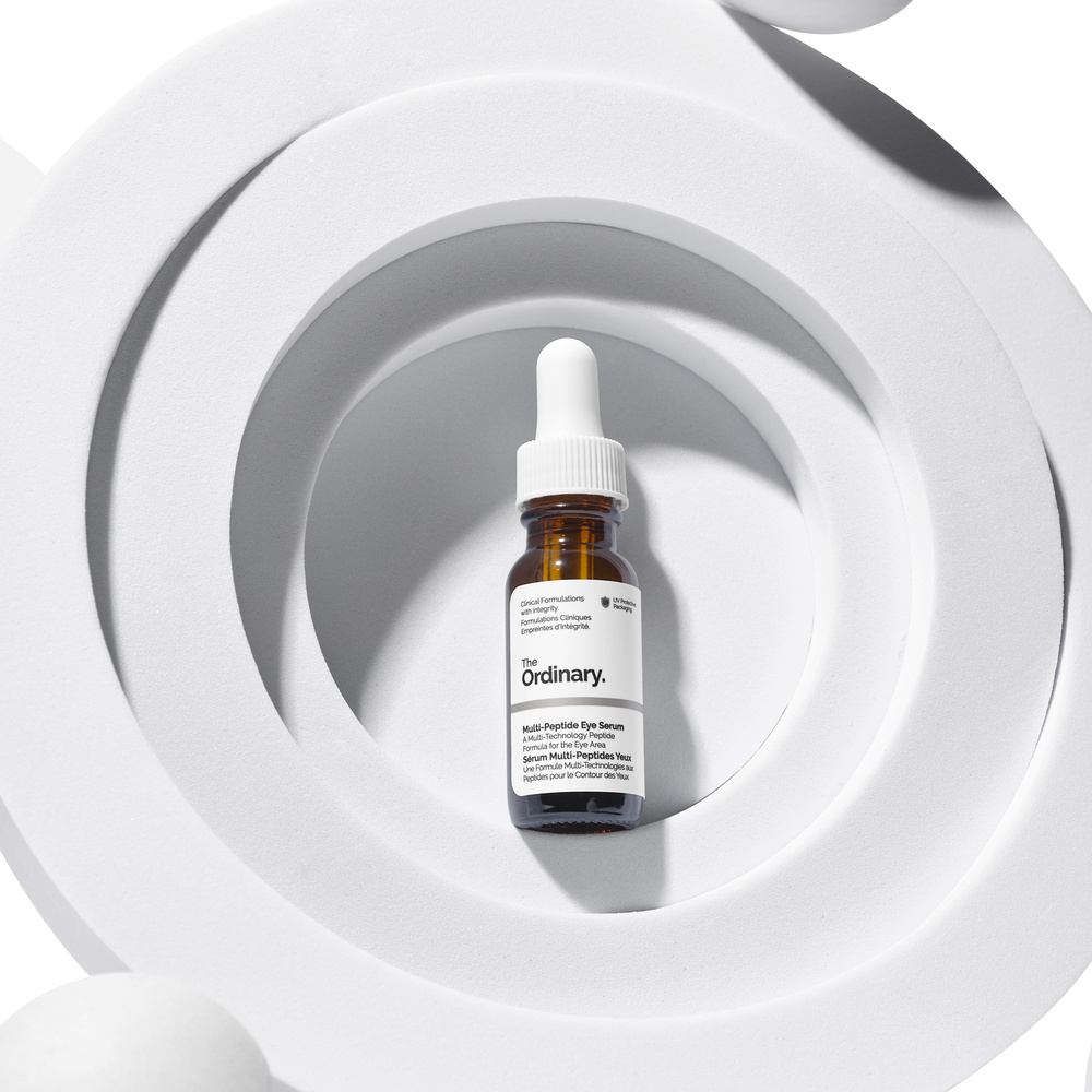 The Ordinary Sérum Multi-Peptides Yeux Une formule Multi-Technologies aux Peptides pour le Contour des Yeux