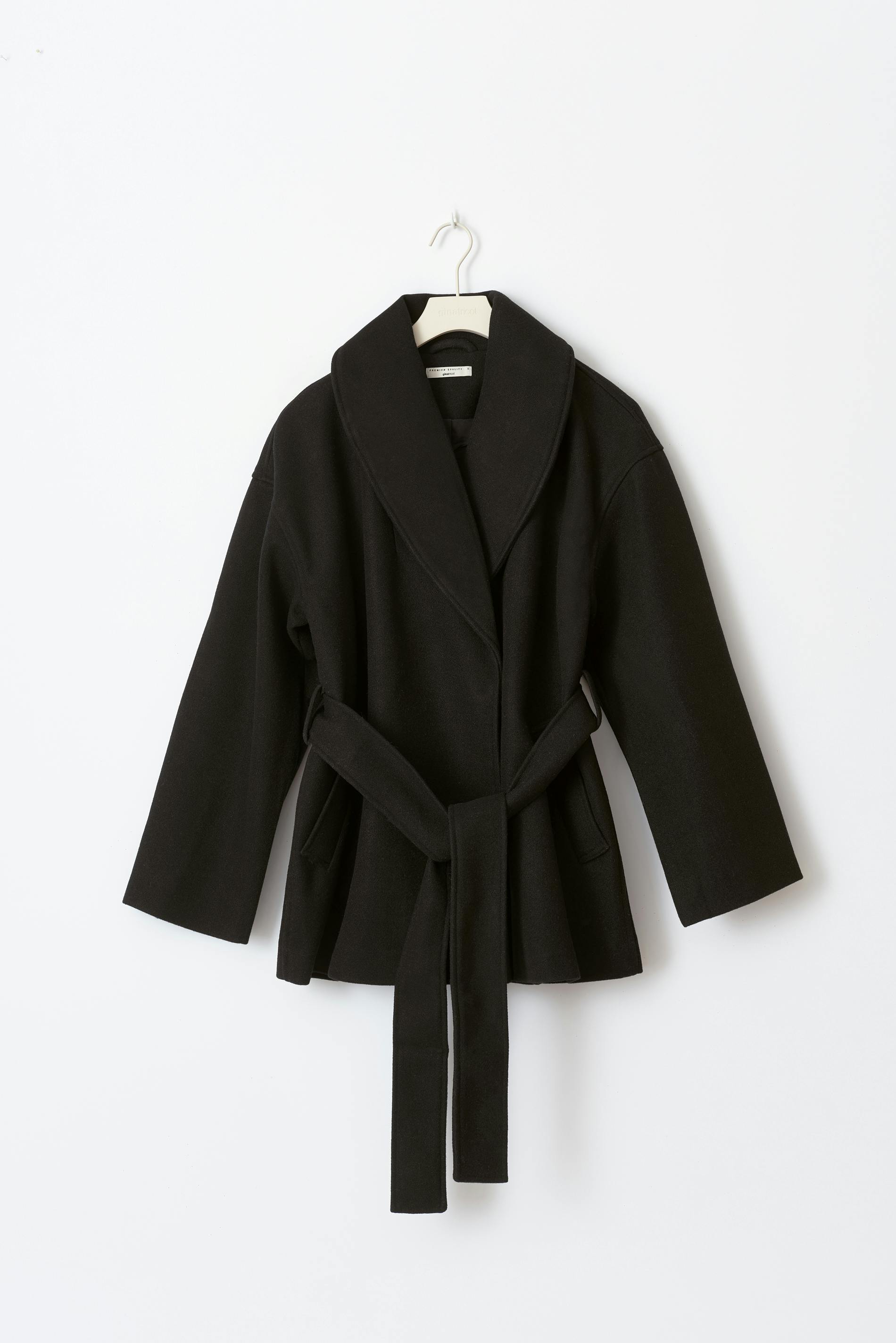 Shawl collar short coat