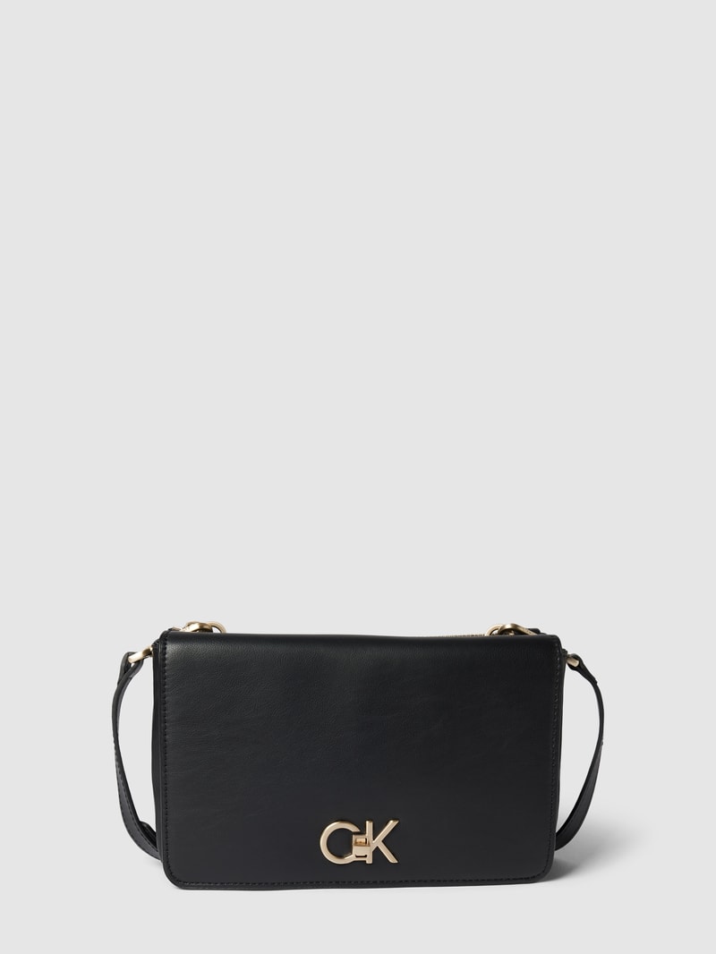 Handtasche mit Label-Detail in schwarz