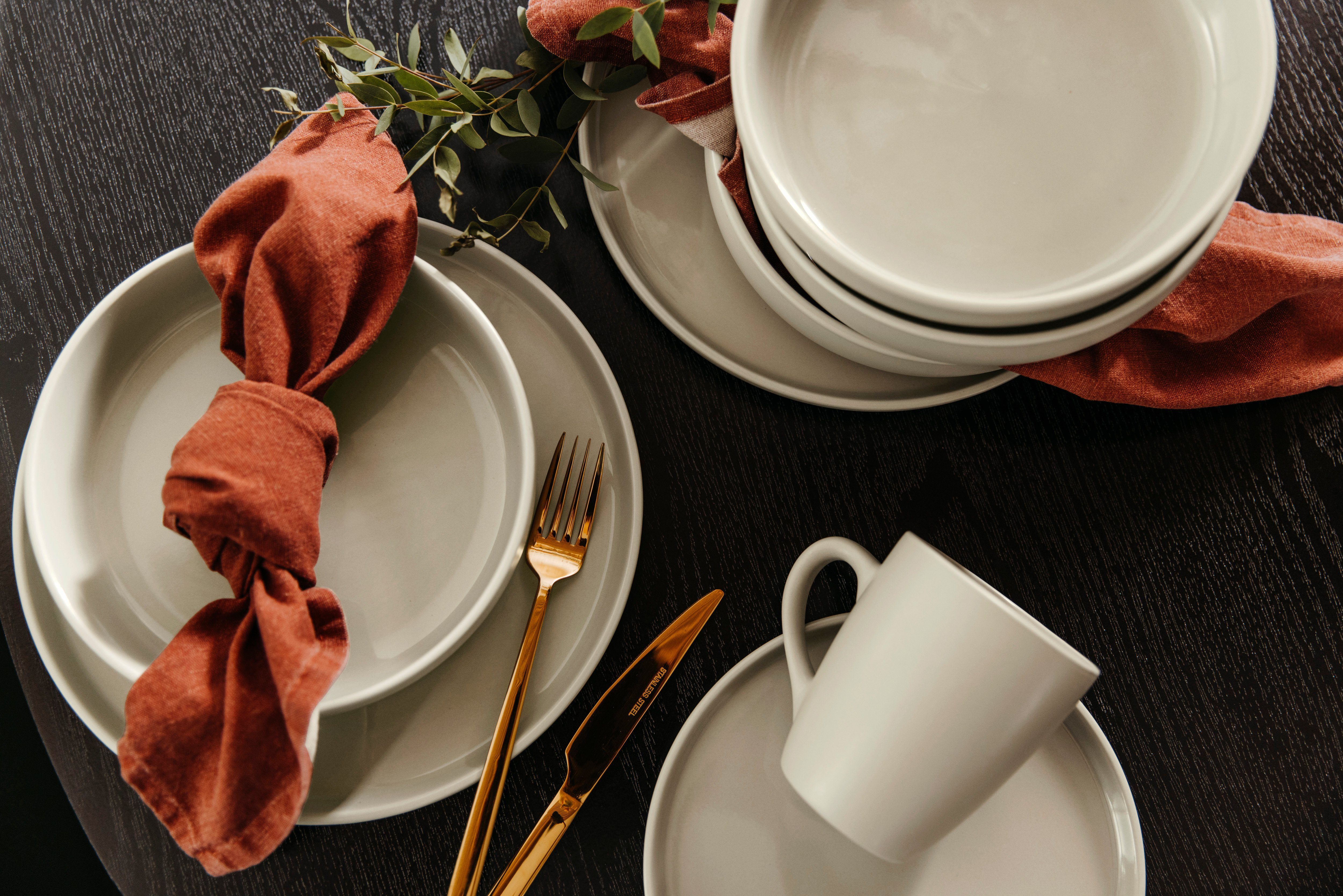 LeGer Home by Lena Gercke Kombiservice Geschirr-Set, Service Liliane (16-tlg), 4 Personen, Steinzeug, skandinavische, minimalistische Formensprache, 16 Teile