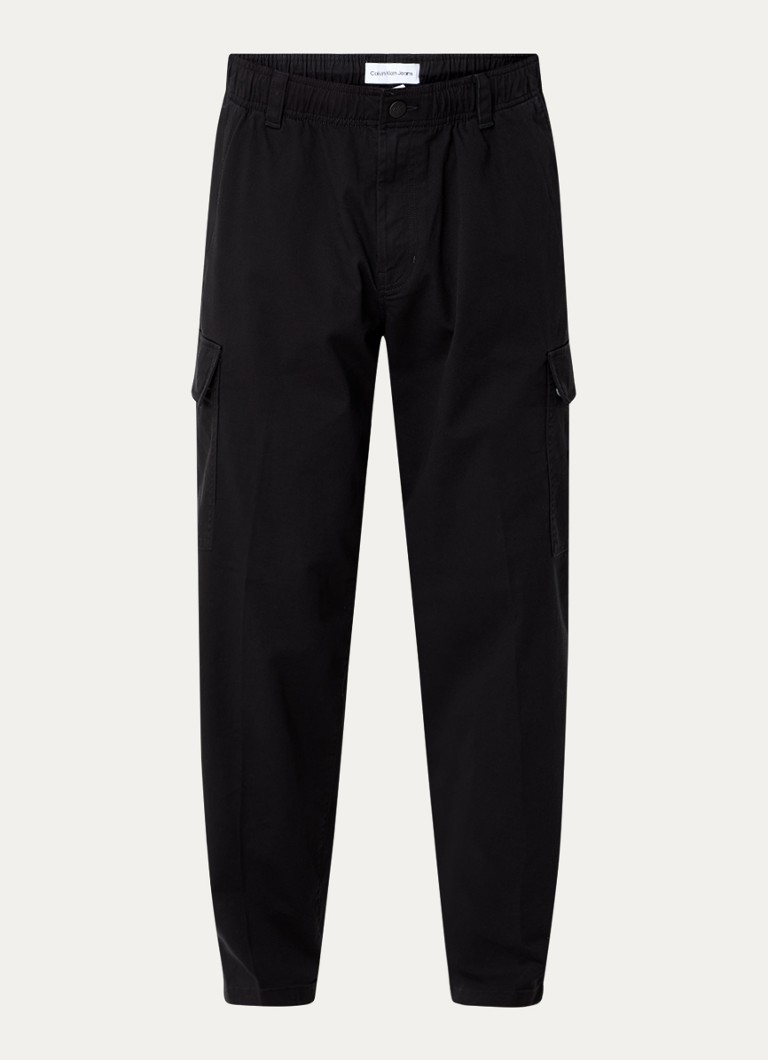 Pantaloni cargo Calvin Klein cu croială dreaptă, buzunare laterale și logo