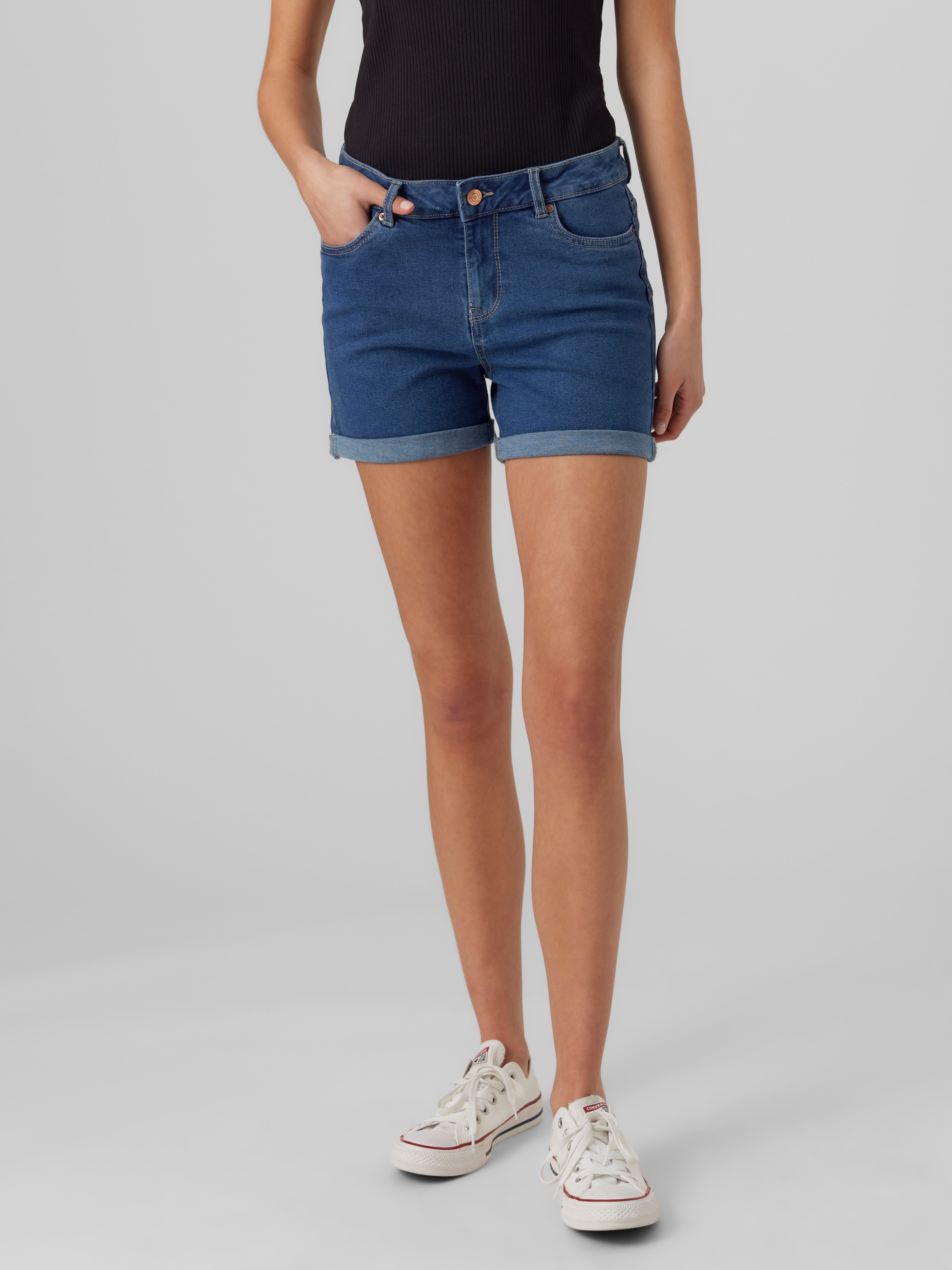 VMLUNA Shorts