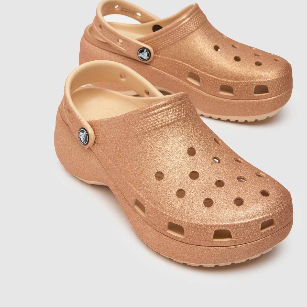 Crocs klasični sandali s platformo in bleščicami v zlati barvi