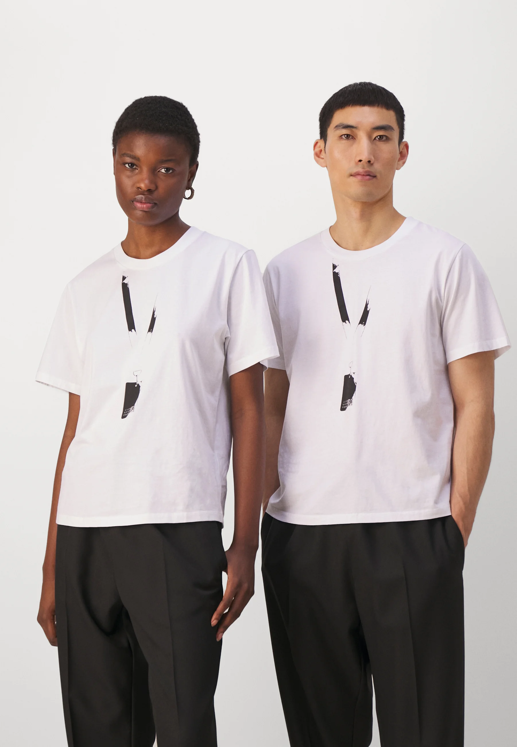 MM6 Maison Margiela UNISEX - Camiseta con estampado