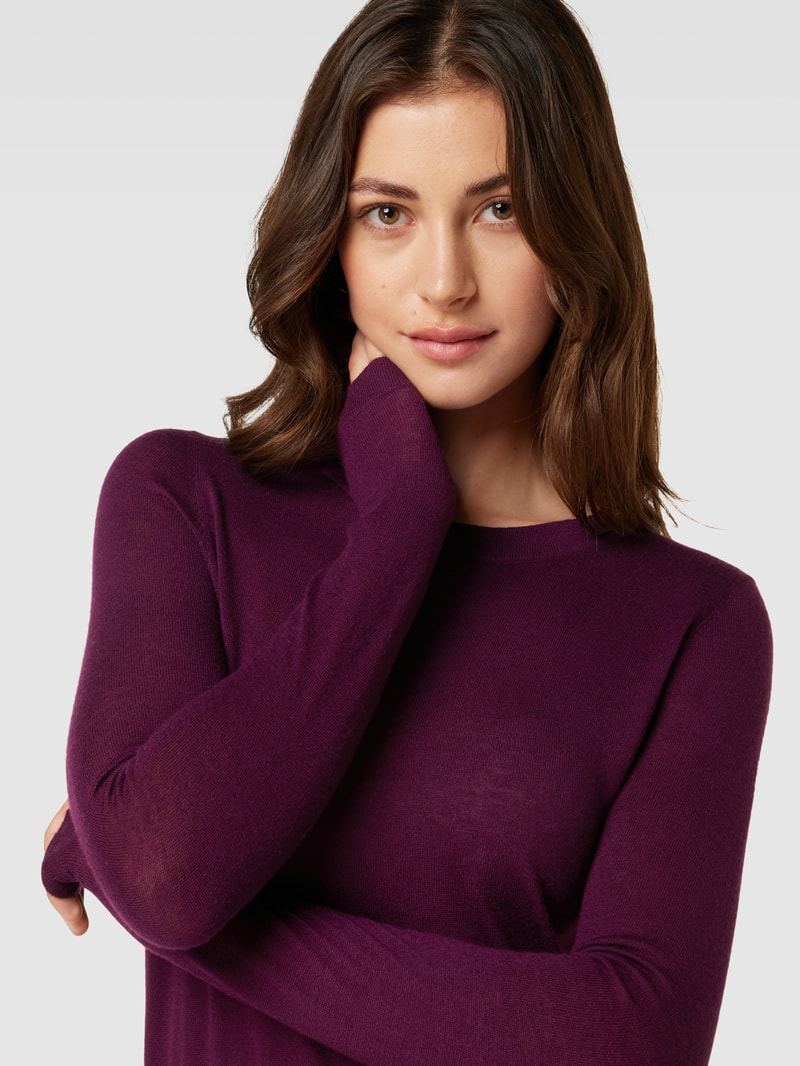 Strickpullover mit Runhalsausschnitt in pflaume