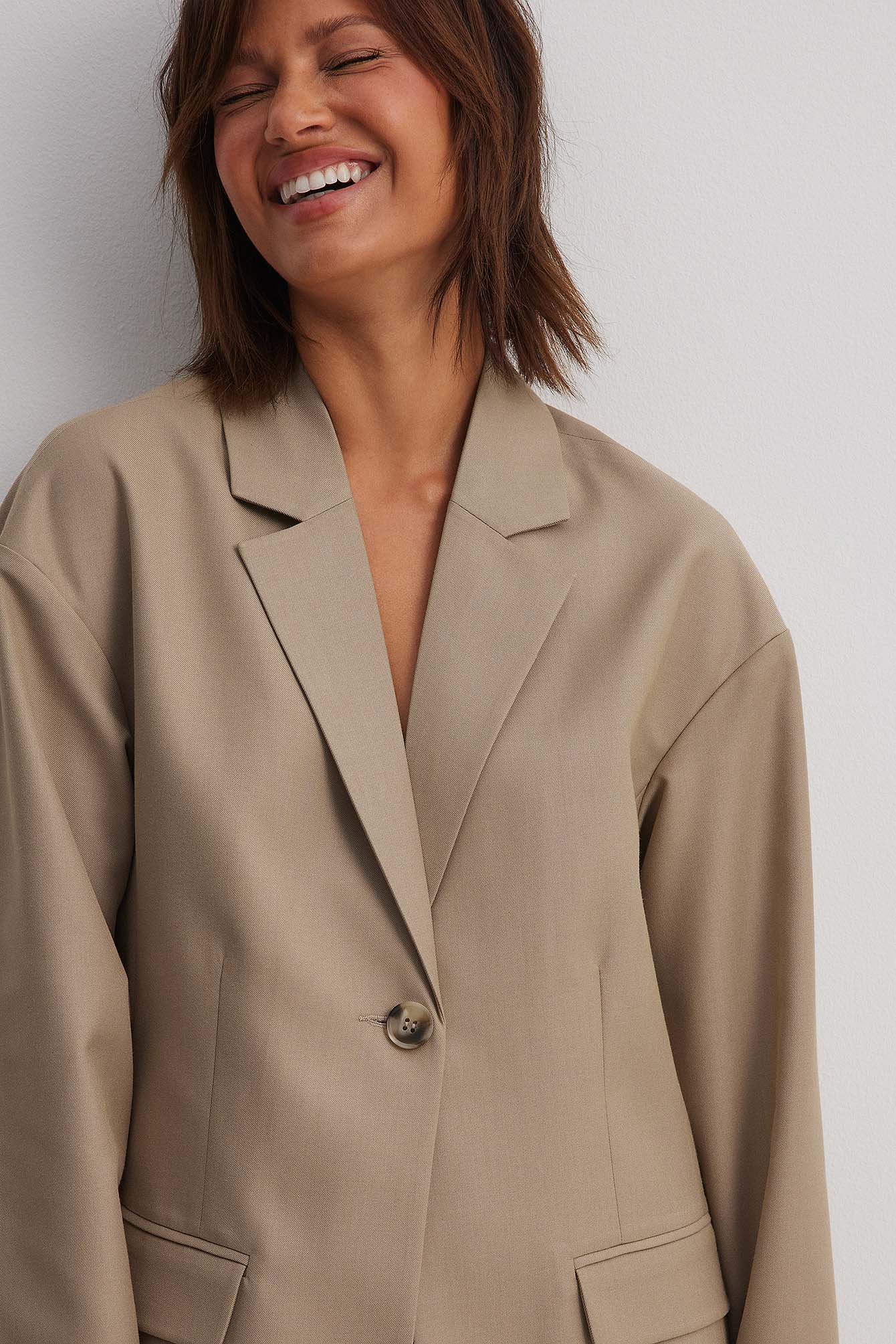 Lässiger Blazer mit überschnittenen Schultern