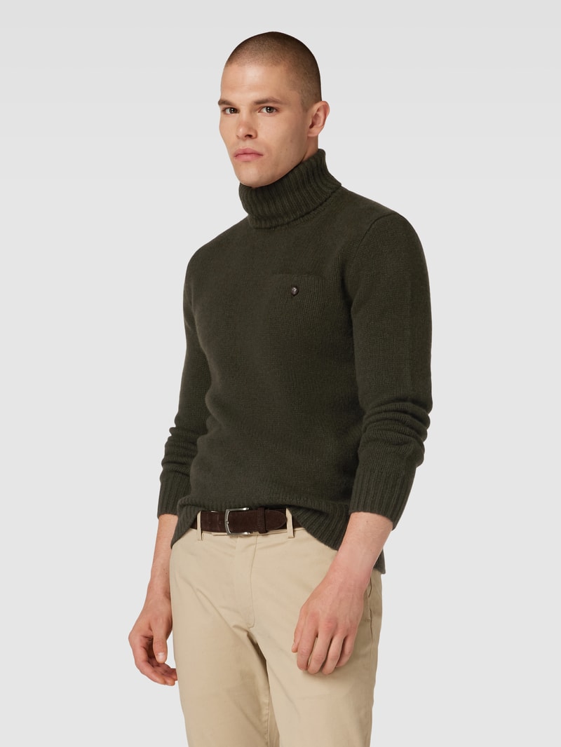 Strickpullover mit Rollkragen in olivgrün