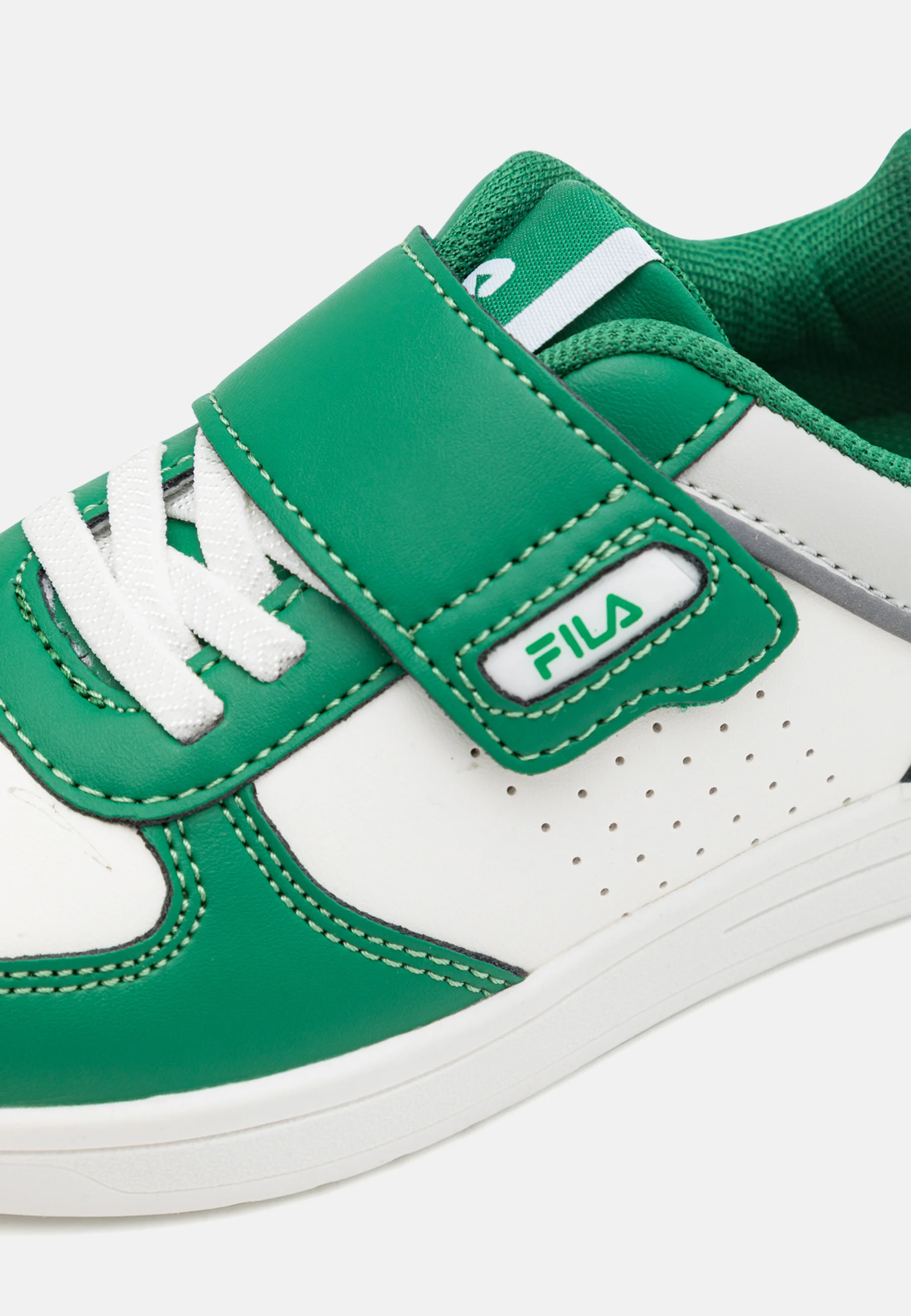 Fila COURT KIDS UNISEX - Zapatillas bajas