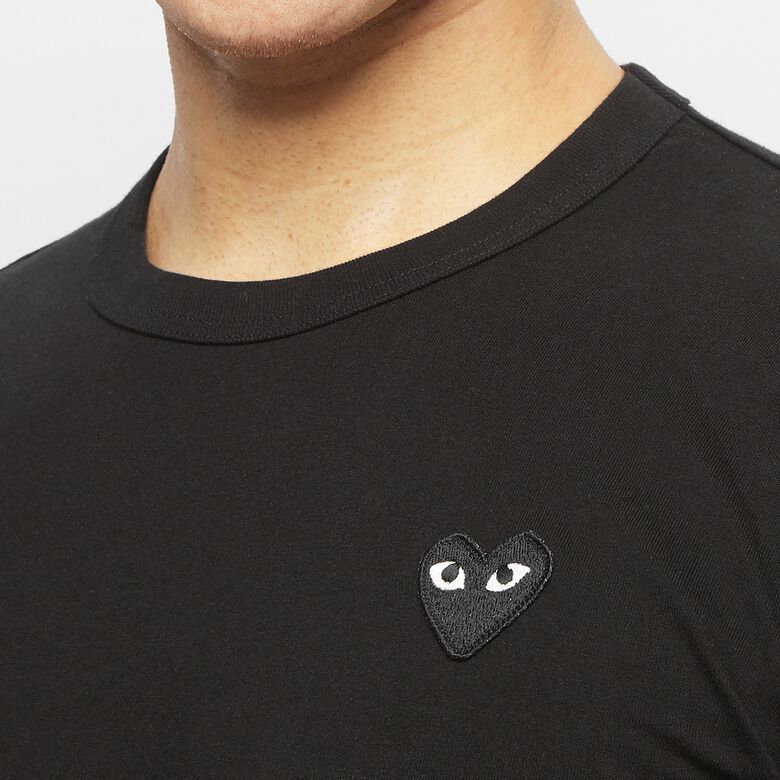 Comme des Garcons Play Black Heart T-Shirt black
