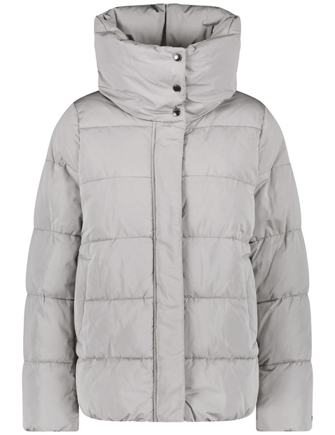 Gefütterte Outdoorjacke mit Seitenschlitzen