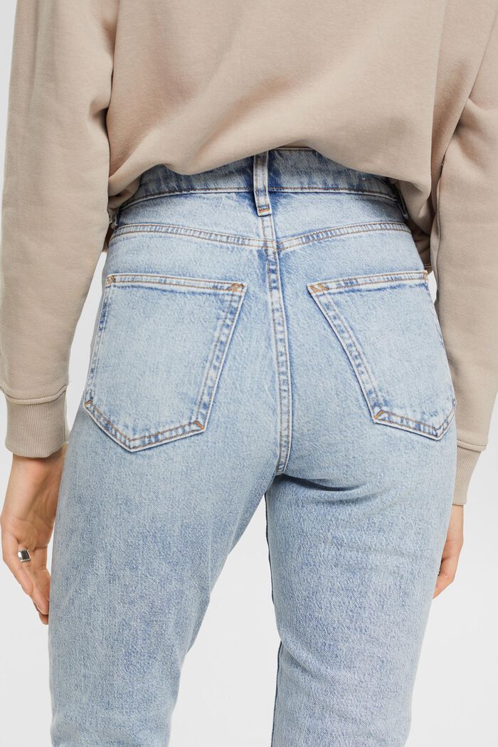 Super-High-Rise-Jeans mit ausgefranstem Saum
