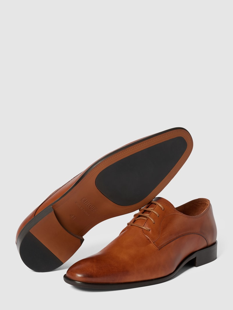 Oxford-Schuhe aus echtem Leder in cognac