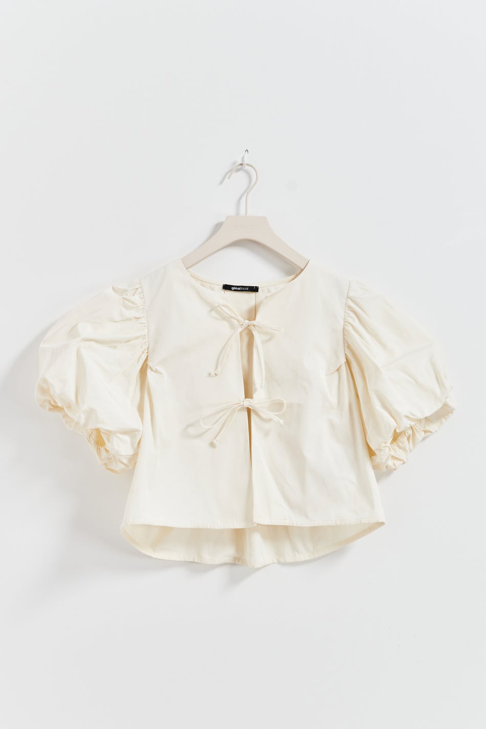 Puff sleeve blouse