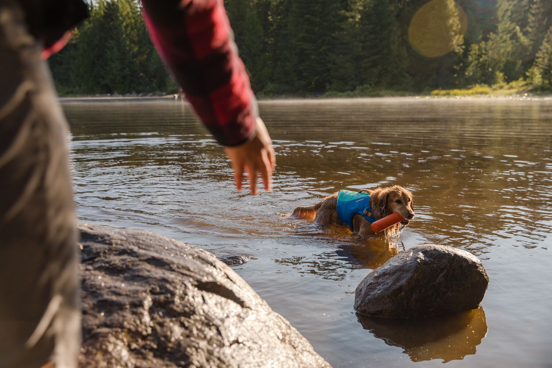 Ruffwear Wasserspielzeug Ruffwear Lunker™ Spielzeug orange