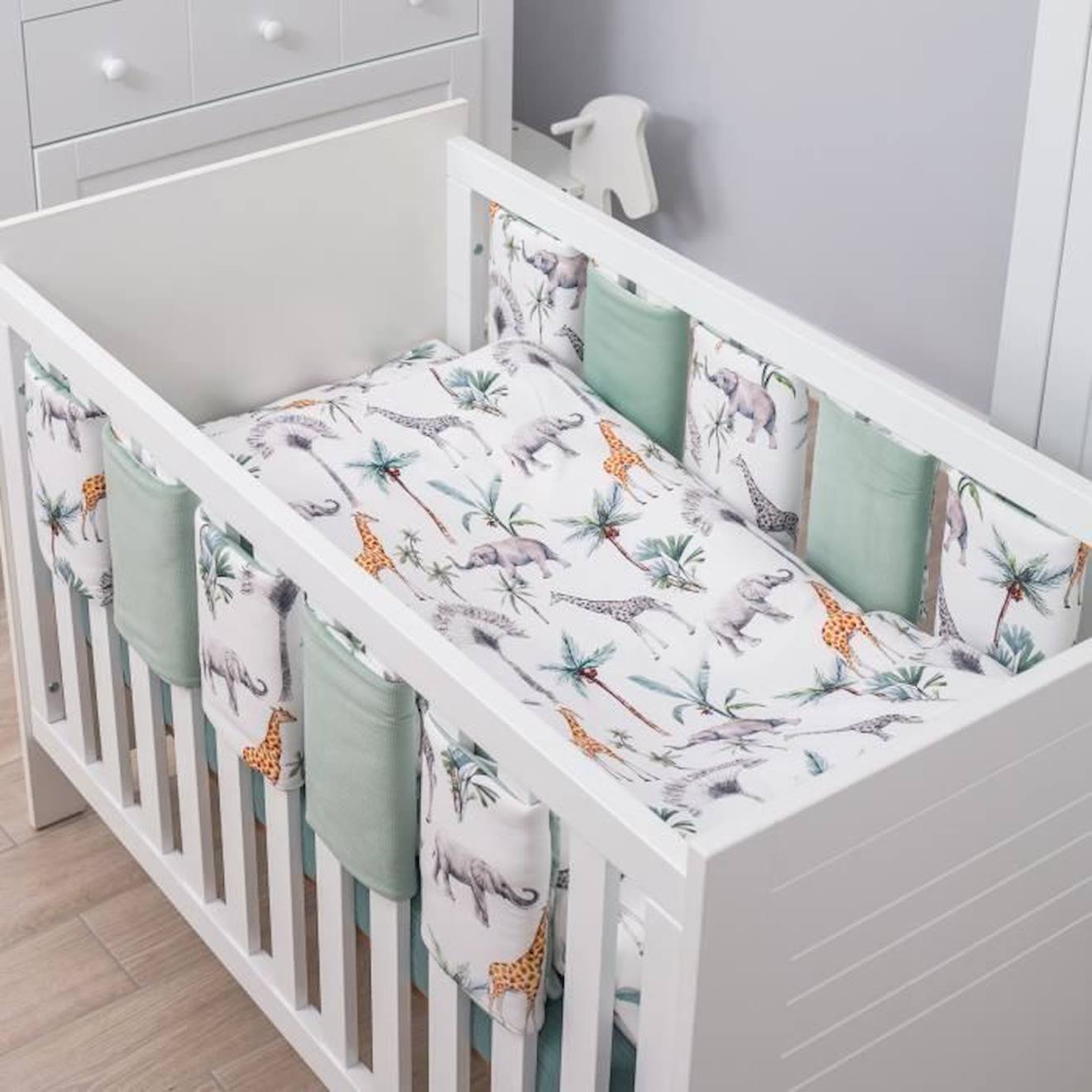 Tour de lit modulable et réversible, SAFARI Multicolore Pour lit bébé de 60x120 ou 70x140 cm vert